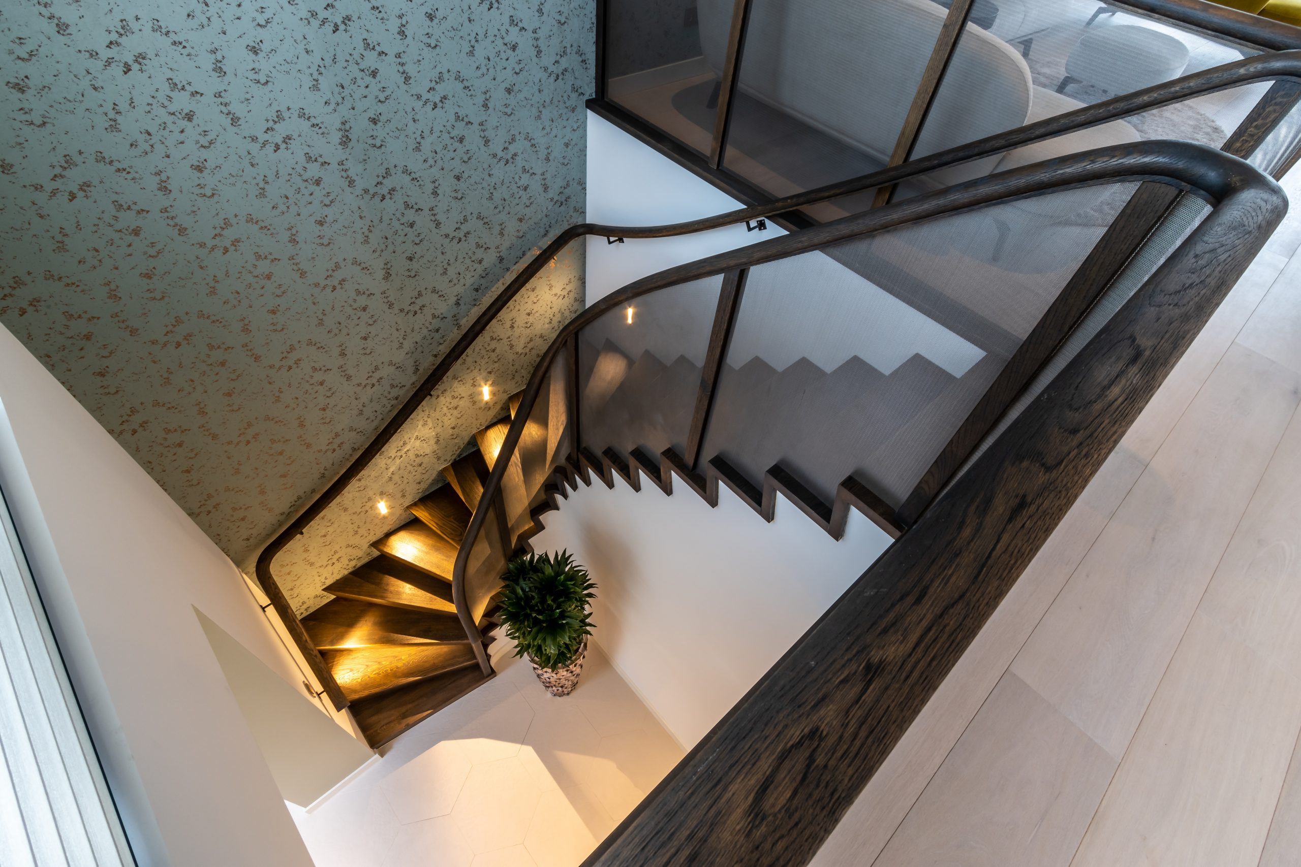 Design staircase: oak with perforated steel